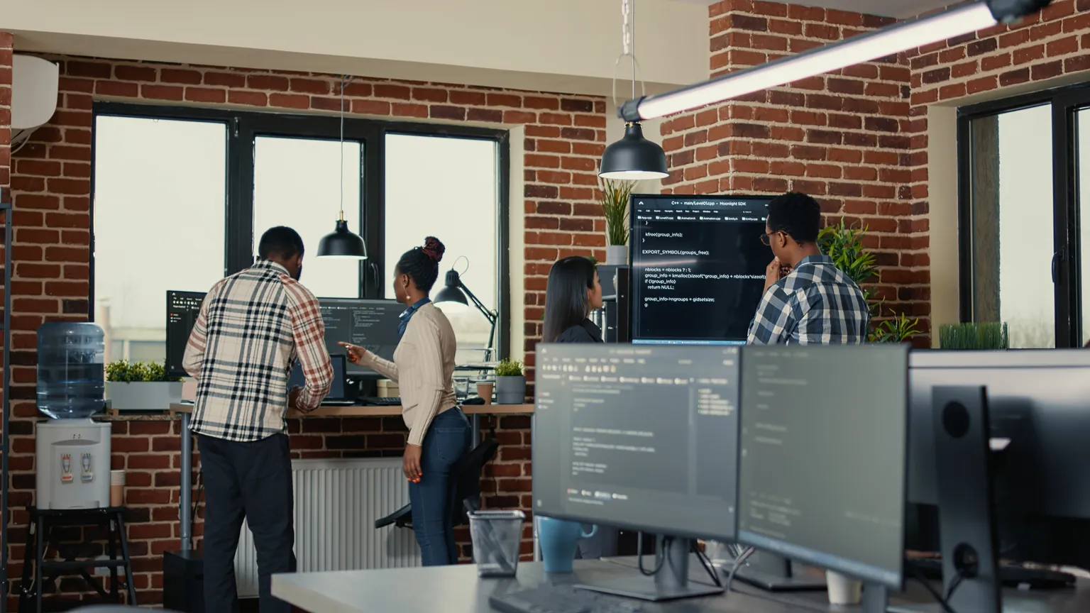 Freelancer or Web Development Agency